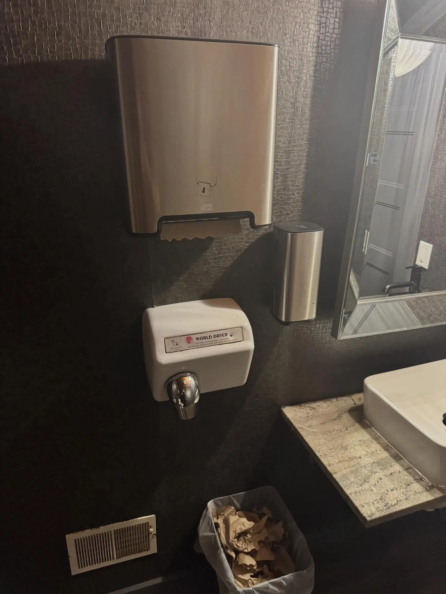 Bowdies Chophouse — photo 2