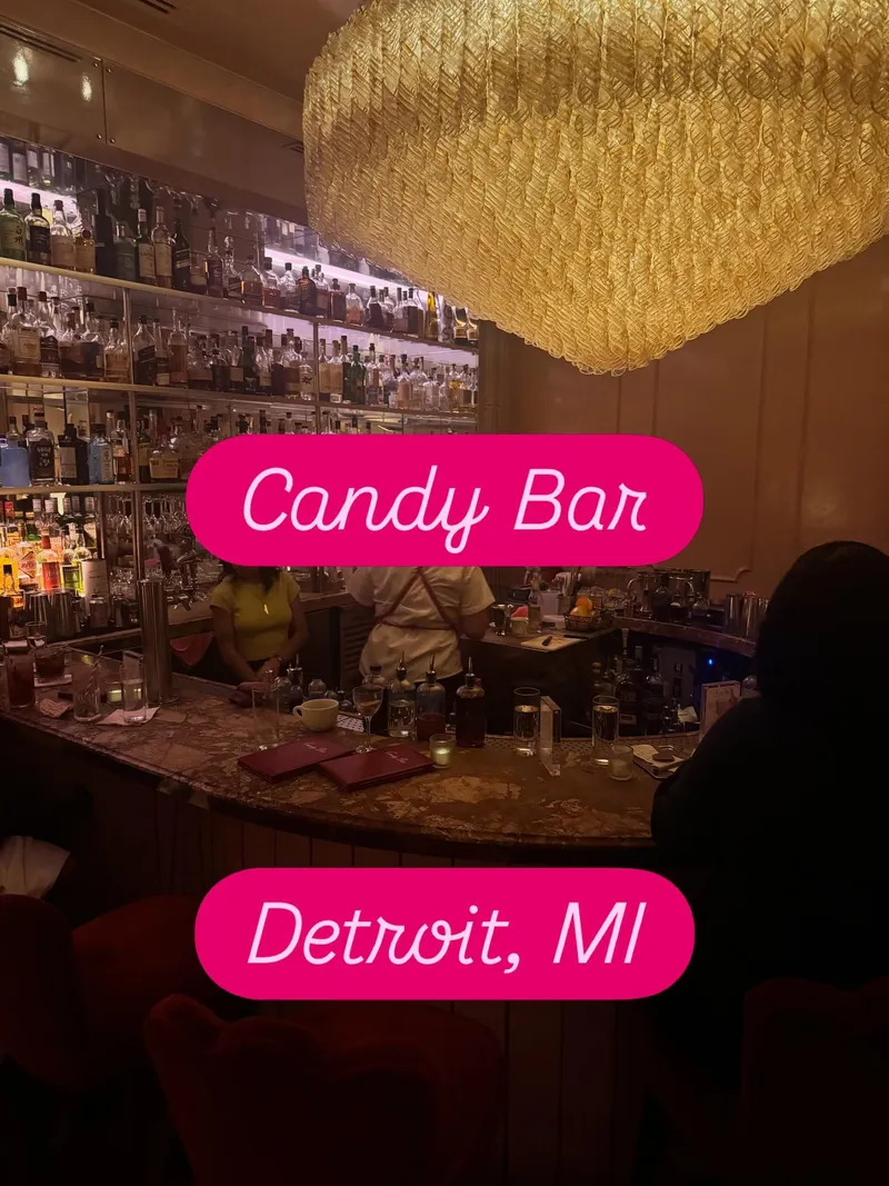 Candy Bar — photo 1