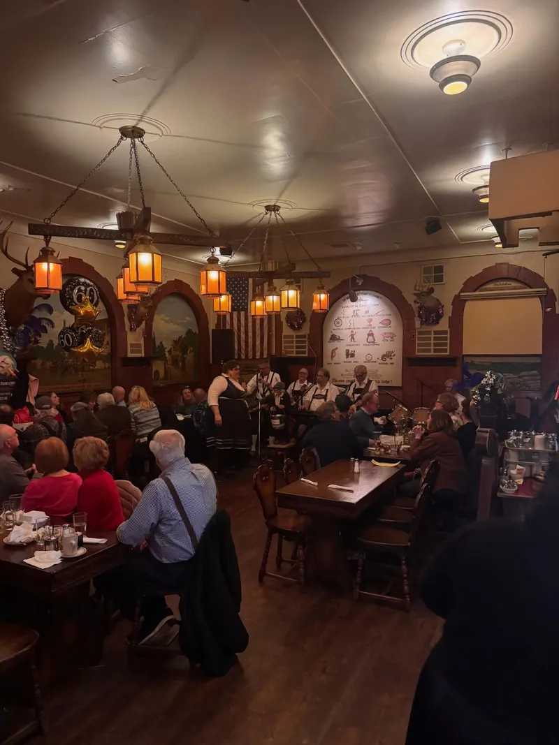 Dakota Inn — photo 2