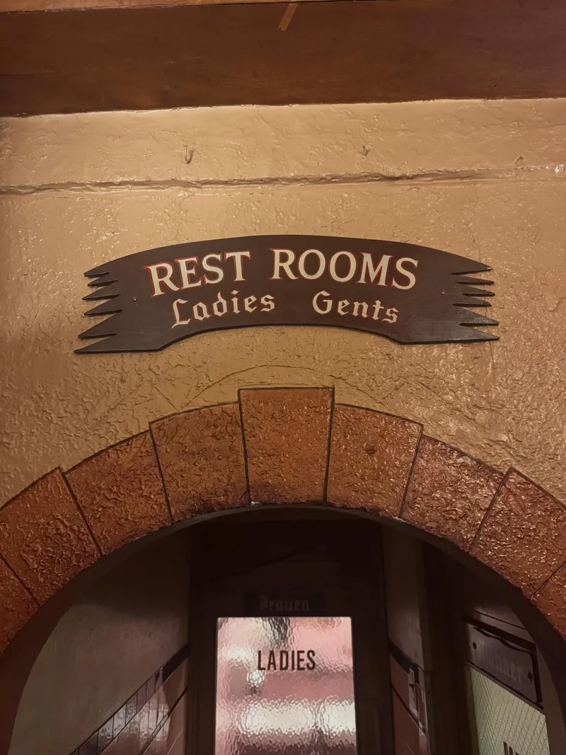 Dakota Inn — photo 7