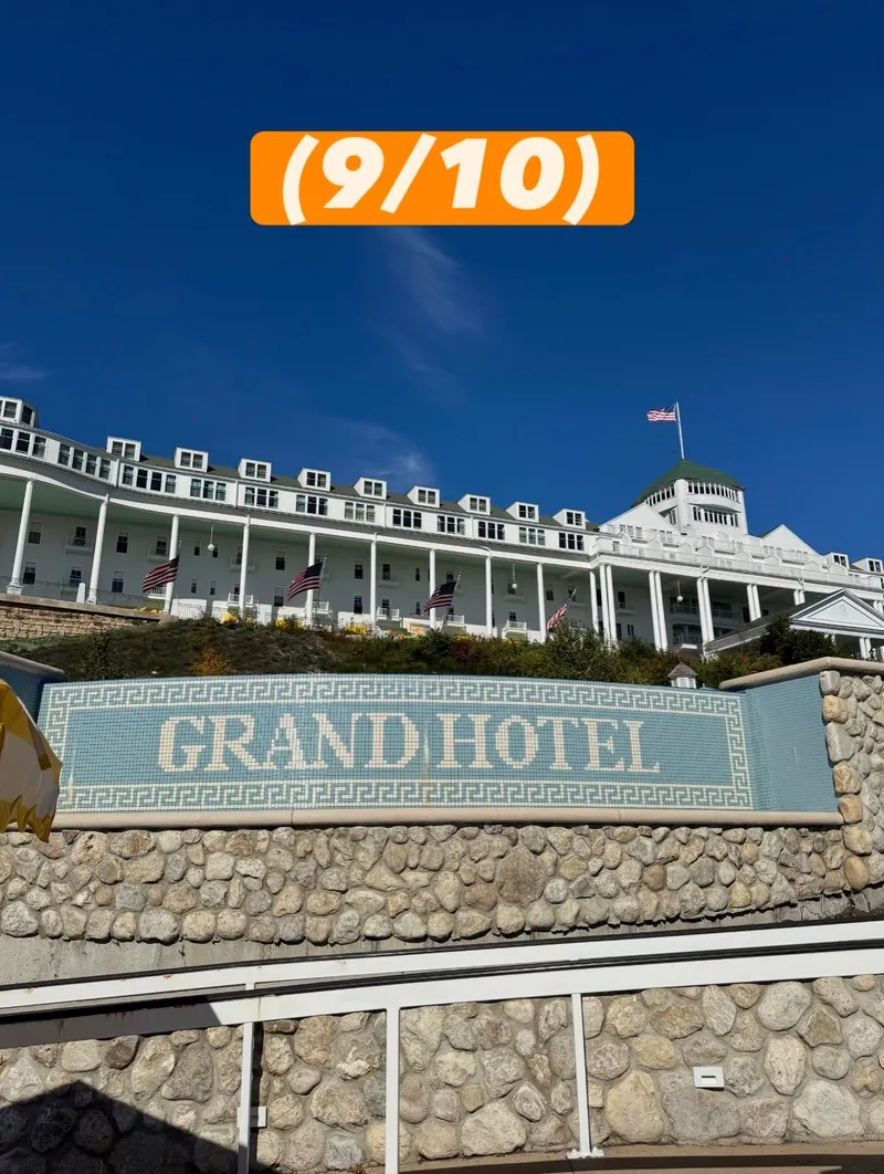 Grand Hotel — photo 9