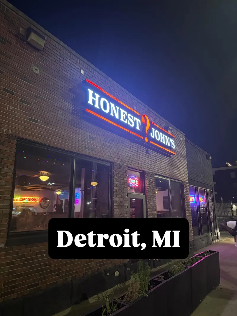 Honest John's — photo 1