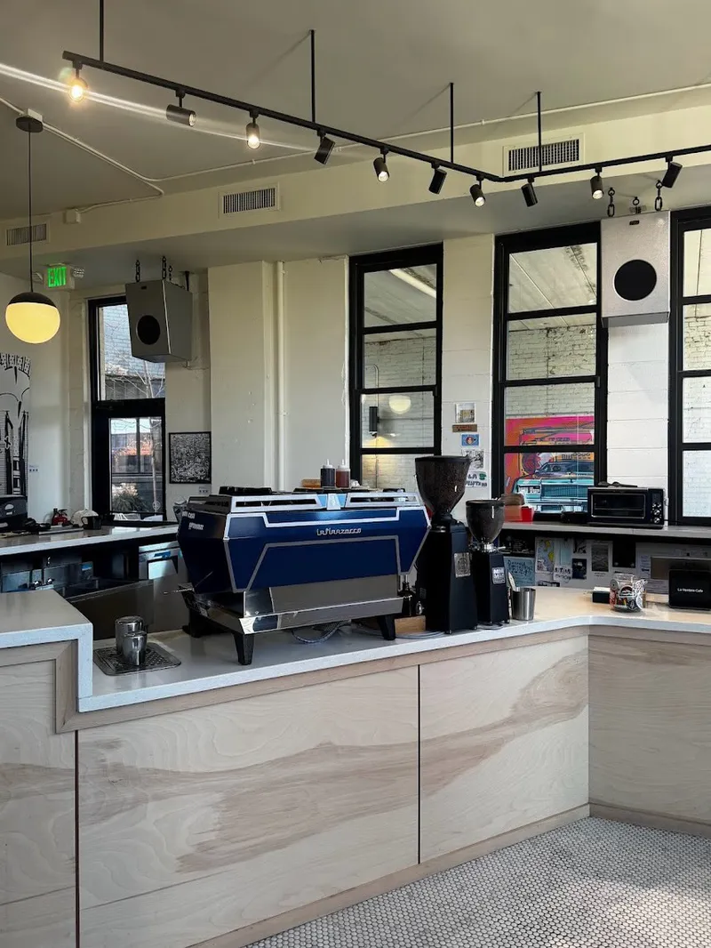La Ventana Cafe — photo 2