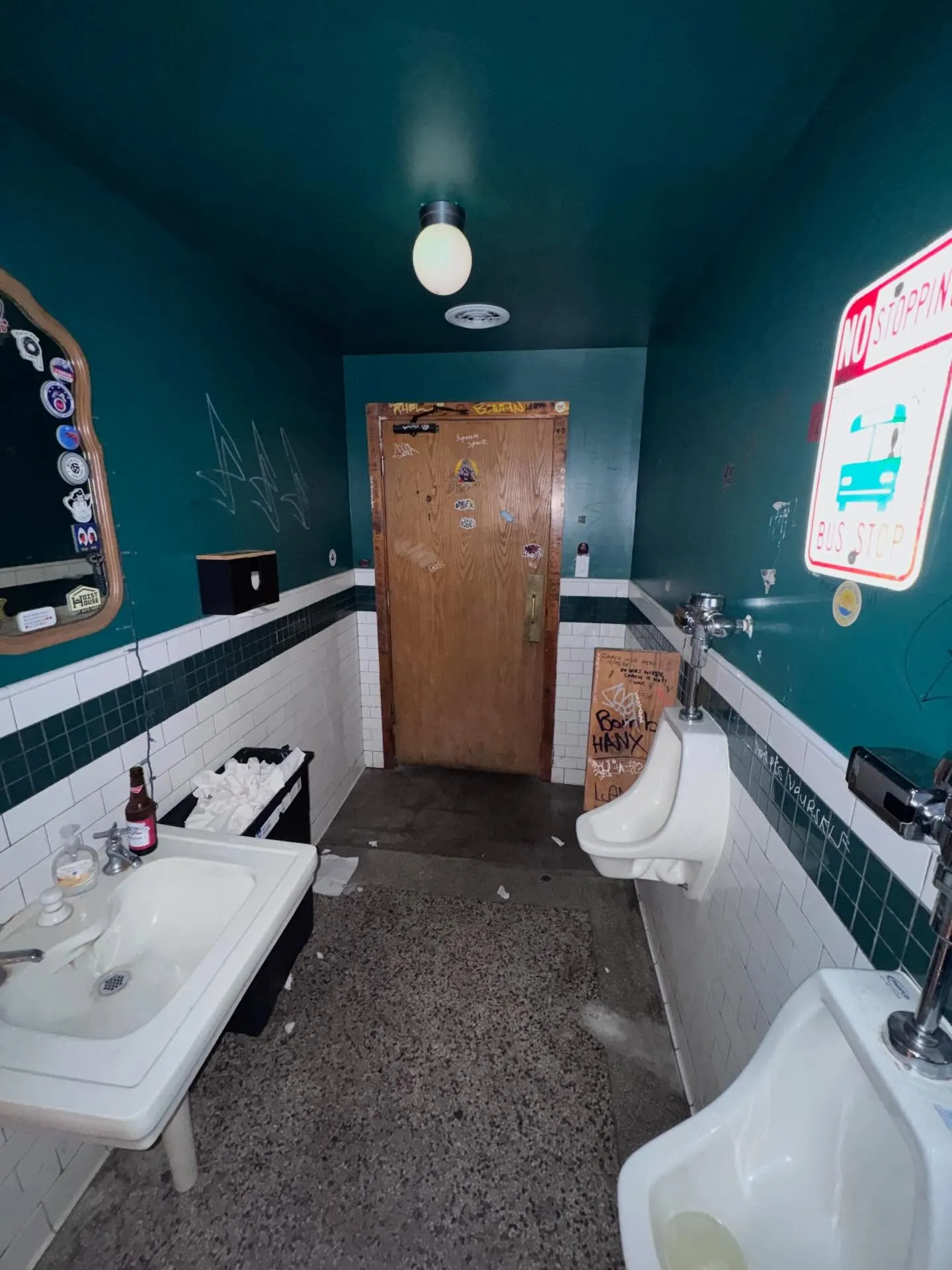 Lenny's Bar — photo 5