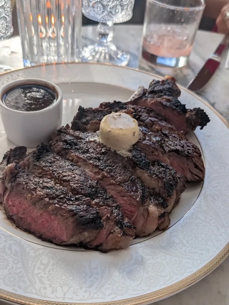 Margaux — photo 3