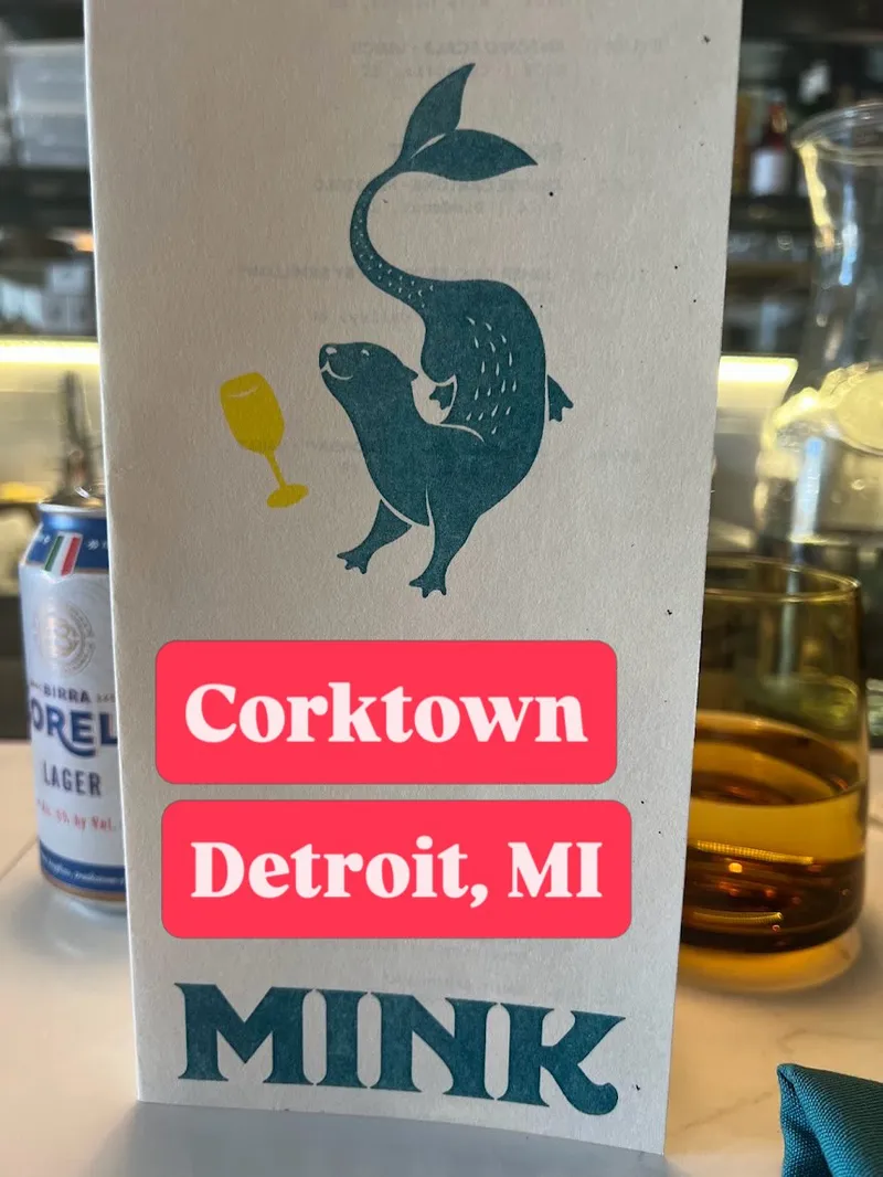 Mink — photo 1