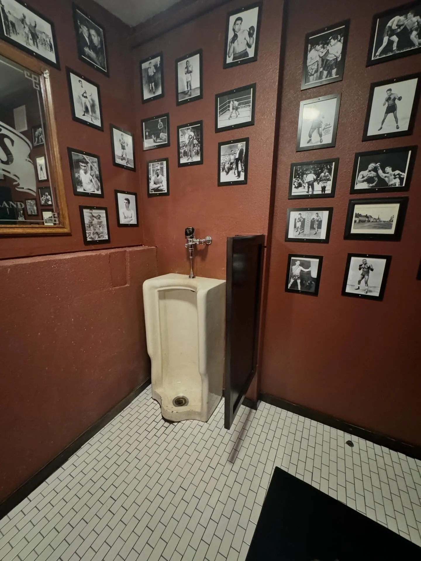 Mulleady's Irish Pub — photo 4