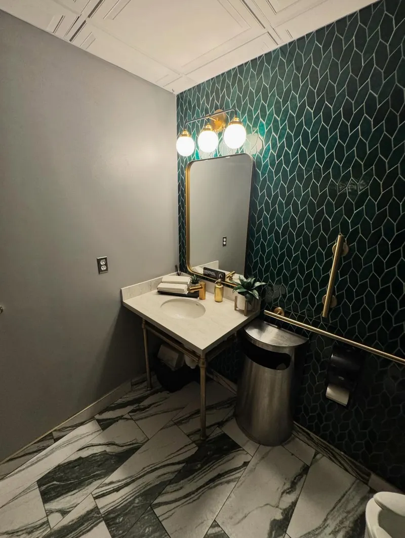 Presley's Kitchen + Bar — photo 5