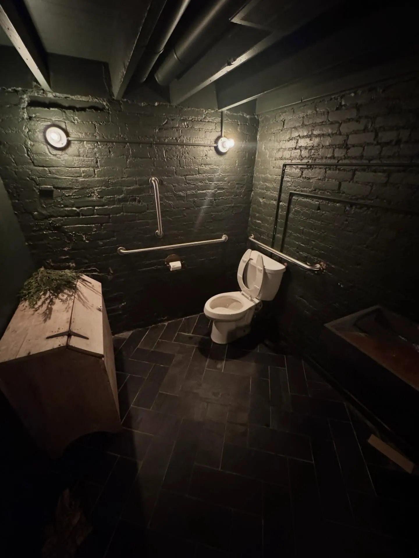 Public House — photo 4