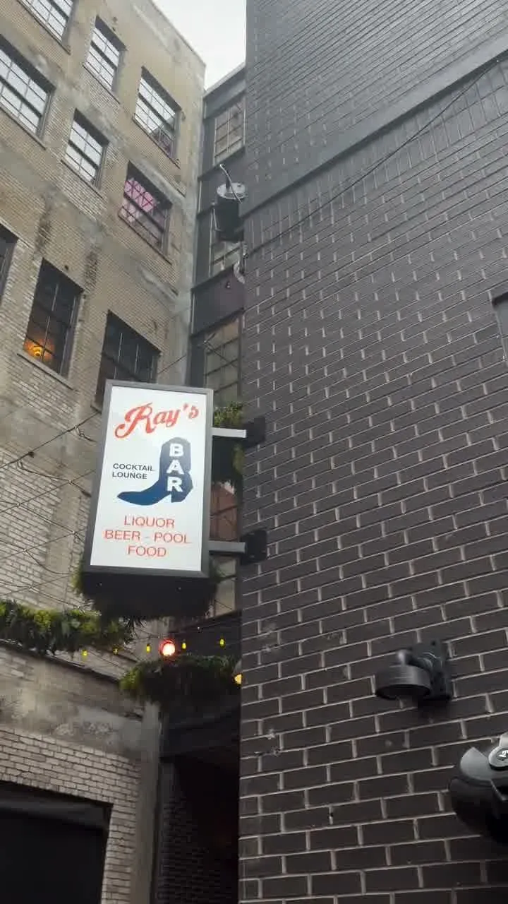 Ray’s — photo 1