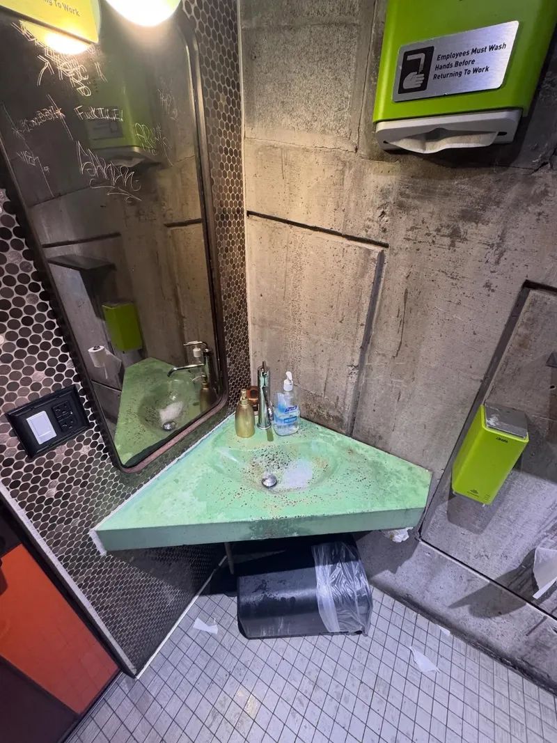 SPKRBOX — photo 3