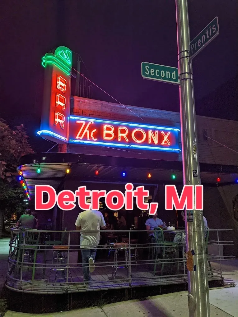 The Bronx Bar — photo 1