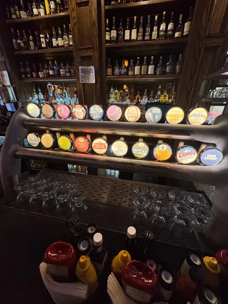 Three Blind Mice Irish Pub — photo 5