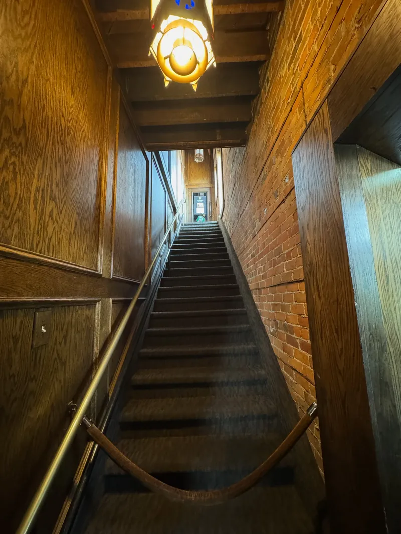 Three Blind Mice Irish Pub — photo 2