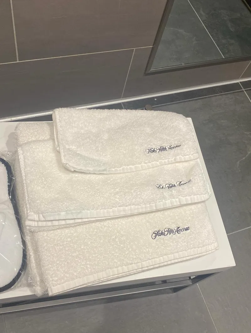 United Polaris Lounge — Washington Dulles — photo 1