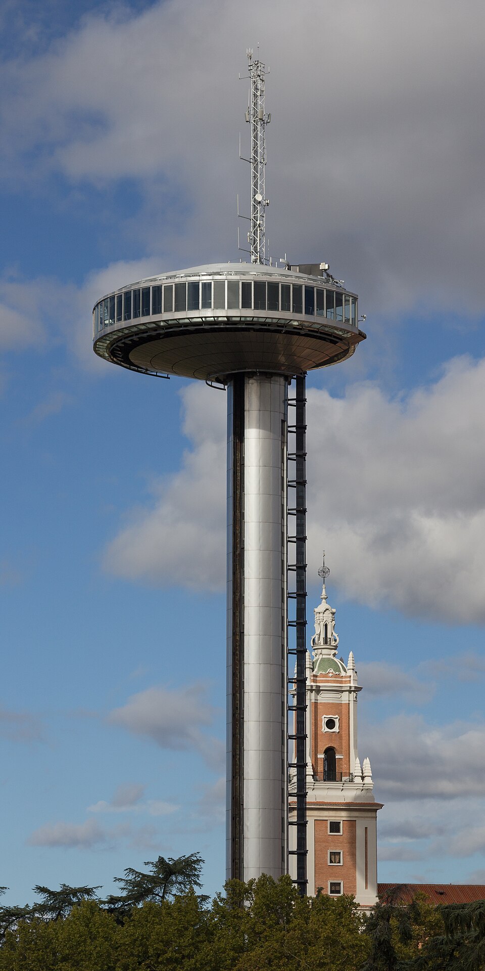 Faro de Moncloa